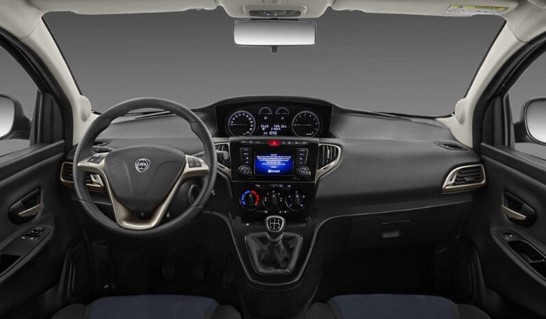 LANCIA YPSILON 1.0 70CV HYBRID ORO pieno